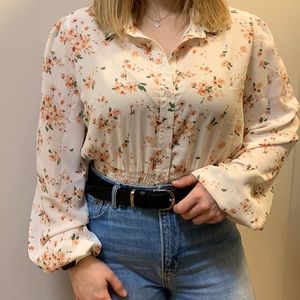 White & flower printed cropped blouse